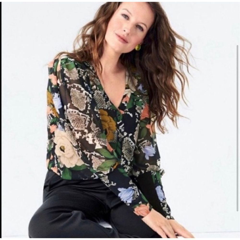 CAbi snake charmer floral print blouse size M